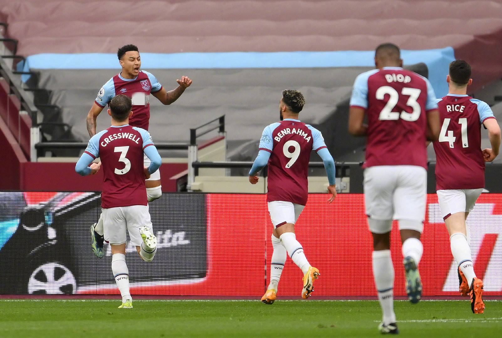 第一场比赛 第一场比赛